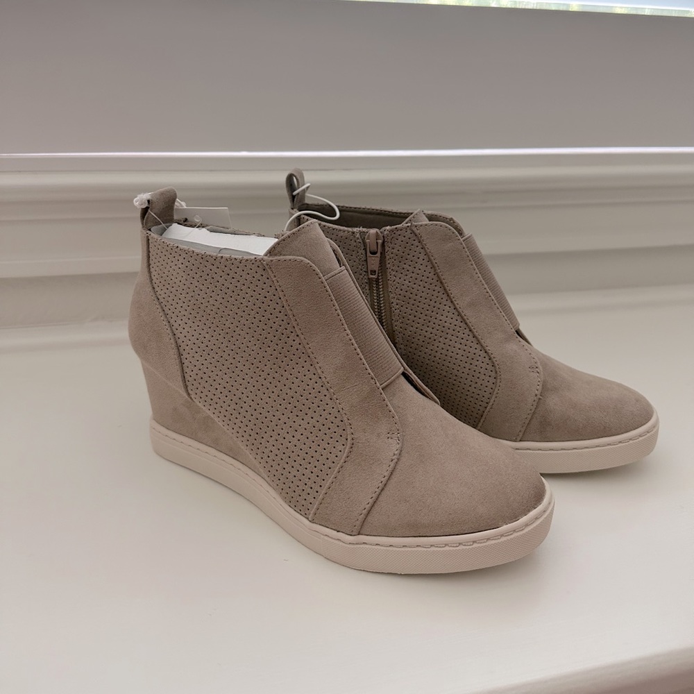 A New Day Taupe Booties 6
